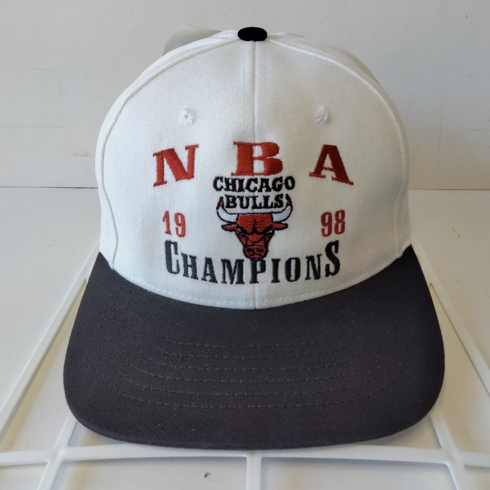 Chicago Bulls Vintage NBA Champions Snapback Hat Adjustable 1998 90s Cap New NWT